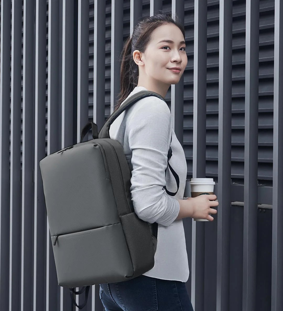 حقيبة ظهر شاومي الكلاسيكية الأ - مراجعة Xiaomi Laptop Accessories وسعره
